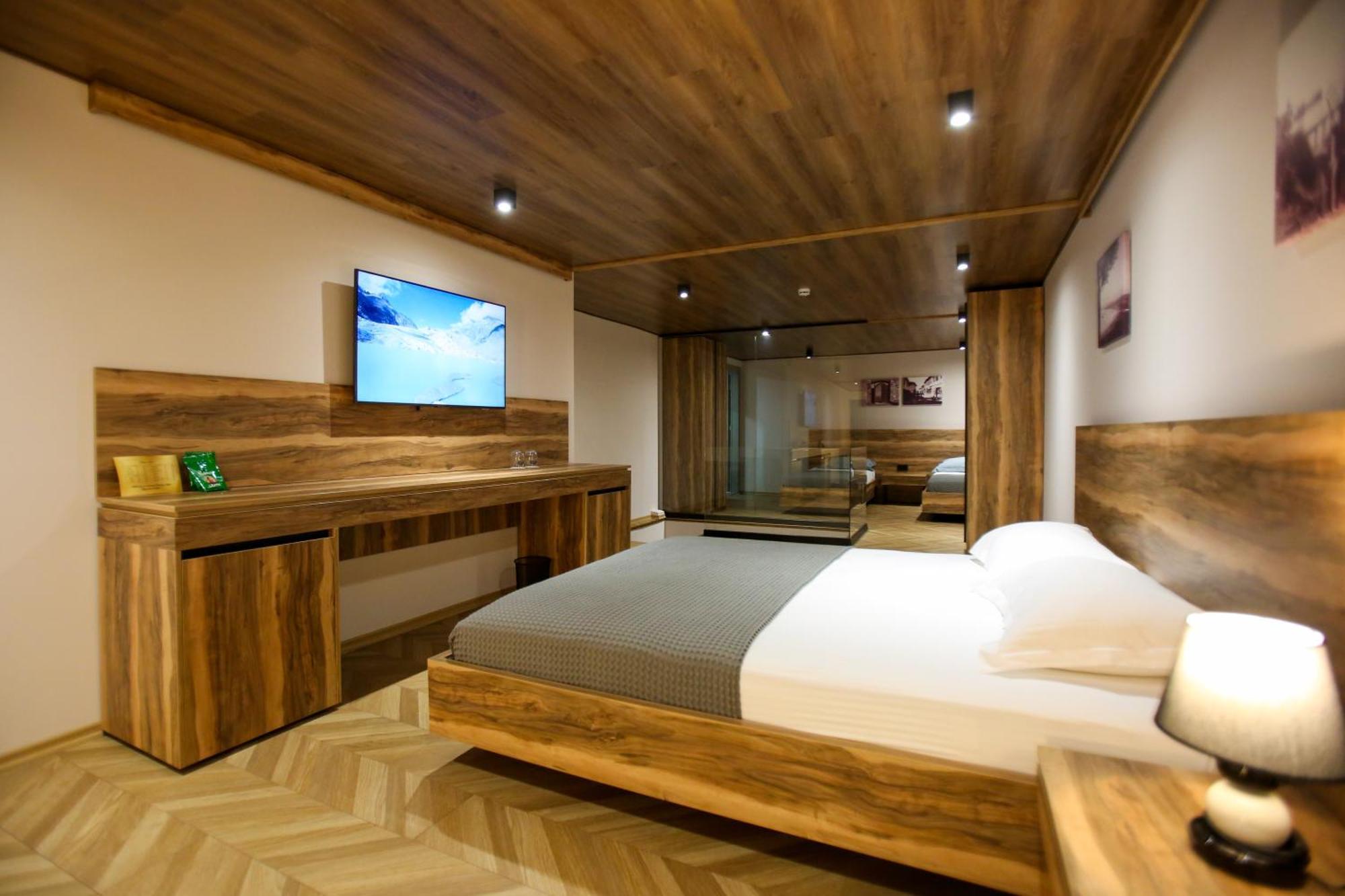 Belvedere Hotel & Spa Vlorë 外观 照片