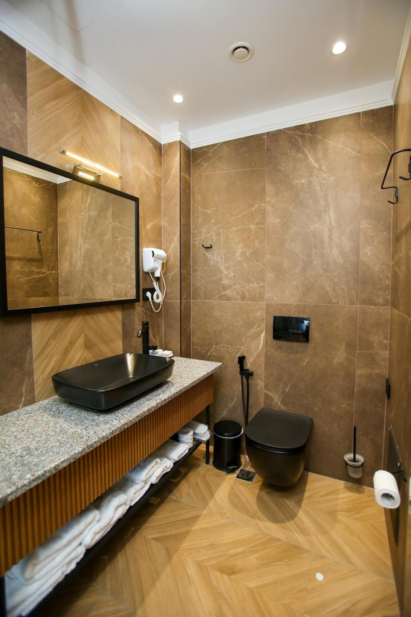Belvedere Hotel & Spa Vlorë 外观 照片